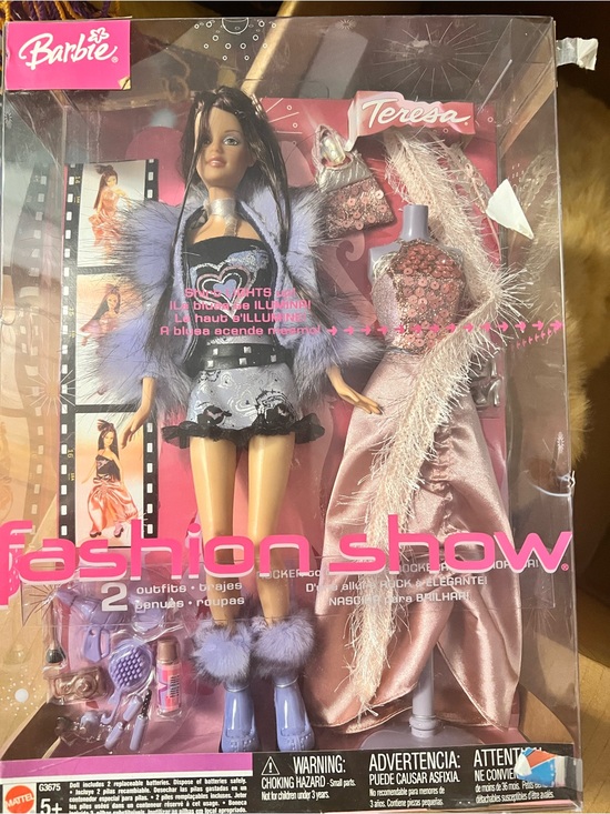 Barbie Other - Barbie Fashion Doll